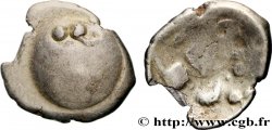 GAUL, UNSPECIFIED Quart de statère d’or pâle aux globules