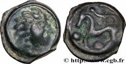 SÉNONS (région de Sens) Potin à la tête “d’indien”