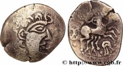 CARNUTES (Région de la Beauce) Statère d’électrum à la joue ornée et à la lyre