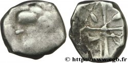 GALLIA - SUDOVESTE DELLA GALLIA - VOLCÆ TECTOSAGES (Regione di Tolosa) Drachme de style hybride entre “cubiste et romanisé”, S. 57