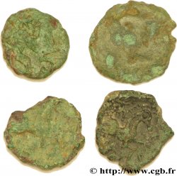 BELLOVAQUES (Région de Beauvais) Lot de 4 bronzes au personnage courant