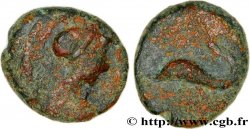 MASSALIEN - MARSEILLES Petit bronze au dauphin, tête à droite