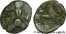 BELLOVAQUES (Région de Beauvais) Bronze au personnage courant, à l’astre rayonnant