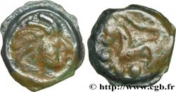 SÉNONS (région de Sens) Potin à la tête “d’indien”