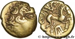 CARNUTES (Région de la Beauce) Quart de statère d’électrum au profil luniforme et à la lyre TTB