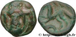 GALLIA BELGICA - AMBIANI (Regione di Amiens) Bronze au personnage de face et aux torques