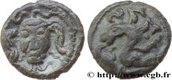 GALLIEN - BELGICA - AMBIANI (Region die Amiens) Bronze à la tête de face et au cheval retourné