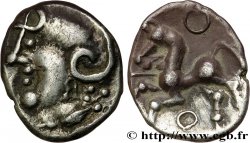ÉDUENS (BIBRACTE, région du Mont-Beuvray) Denier à la tête casquée TTB+