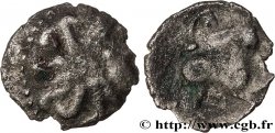 GALLIA - SANTONES / MID-WESTERN, Unspecified Obole à la tête coupée et au cheval à droite, variante