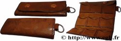 PORTE-LOUIS, PORTE-MONNAIE Porte-louis, 9 emplacements, cuir TTB+