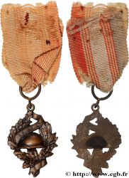 TROISIÈME RÉPUBLIQUE Médaille de l Union nationale des combattants (U. N. C.) TTB+