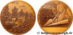 V REPUBLIC Médaille, Les moissonneuses