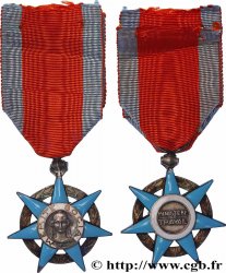 III REPUBLIC Médaille de l’ordre du mérite sociale