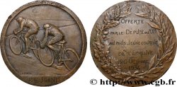 TROISIÈME RÉPUBLIQUE Médaille, Offerte au plus jeune coureur de l’épreuve