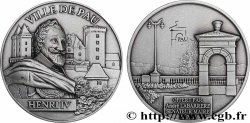 V REPUBLIC Médaille, Henri IV, Pau, offert par André Labarrère, sénateur maire de Pau