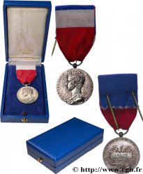 CINQUIÈME RÉPUBLIQUE Médaille d’honneur du travail, Ministère du travail et de la sécurité sociale