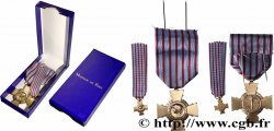III REPUBLIC Croix du combattant accompagné de sa miniature