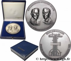 CINQUIÈME RÉPUBLIQUE Médaille, Conrad et Marcel Schlumberger