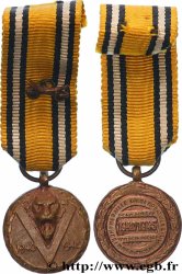 BELGIQUE - ROYAUME DE BELGIQUE - RÈGNE DE LÉOPOLD III Médaille commémorative de la guerre 1940-1945, miniature