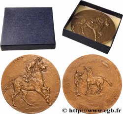 V REPUBLIC Médaille, Au Manège