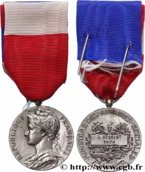 V REPUBLIC Médaille d’honneur du travail, Ministère des affaires sociales