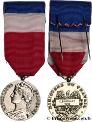 V REPUBLIC Médaille d’honneur du travail
