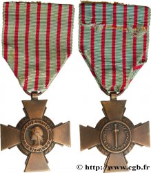 V REPUBLIC Croix du combattant XF