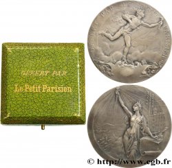 TERZA REPUBBLICA FRANCESE Médaille, “Offert par le Petit Parisien”