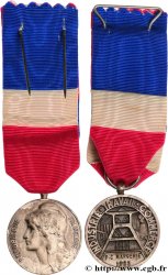 CINQUIÈME RÉPUBLIQUE Médaille d’honneur du travail