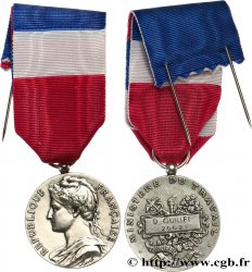 CINQUIÈME RÉPUBLIQUE Médaille d’honneur du travail