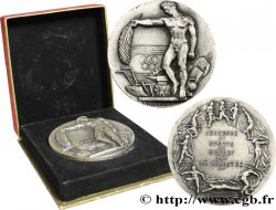 SPORTS Médaille, Jeunesse et Sports, offerte par le ministre