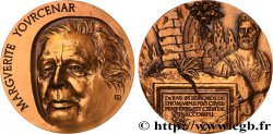 LITTÉRATURE : ÉCRIVAINS/ÉCRIVAINES - POÈTES Médaille, Marguerite Yourcenar