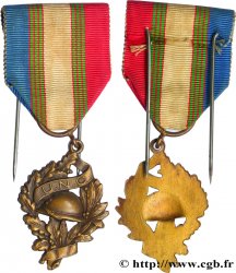 III REPUBLIC Médaille de l Union nationale des combattants (U. N. C.)