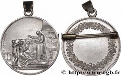 AMOUR ET MARIAGE Médaille de mariage, transformée en broche