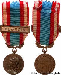 CINQUIÈME RÉPUBLIQUE Médaille commémorative d’opérations sécurité et maintien de l’ordre, Algérie