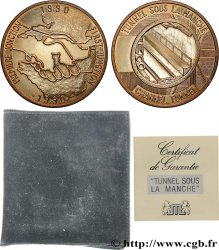 V REPUBLIC Médaille, Tunnel sous la Manche, première jonction