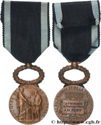 LES ASSURANCES Médaille, Société de secours mutuels, La prévoyante