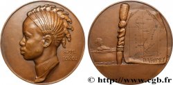 TERCERA REPUBLICA FRANCESA Médaille, Femme du Bournou