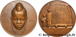 TERCERA REPUBLICA FRANCESA Médaille, Femme Ouolof