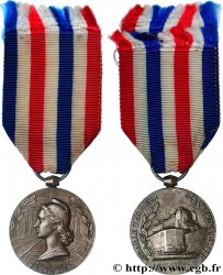CINQUIÈME RÉPUBLIQUE Médaille d’honneur des Chemins de Fer