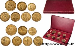 Boîte rouge contenant sept essais : les essais de 50 francs, 20 francs et 10 francs Guiraud + quatre essais du concours de 20 francs 1950 Paris GEM.210 3 SUP+ 