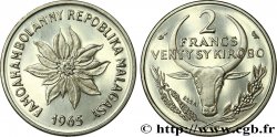 MADAGASCAR Essai de 2 Francs buffle / fleur 1965 Paris