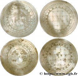 CHINE Jetons de jeux en nacre, personnage central XIXe  SPL 