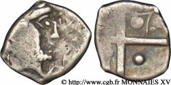 GALLIA SUDOVESTE DELLA GALLIA - PETROCORII (Regione di Perigueux) Drachme “au style flamboyant”, tête à droite