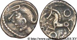 ÉDUENS (BIBRACTE, région du Mont-Beuvray) Denier à la tête casquée, fourré