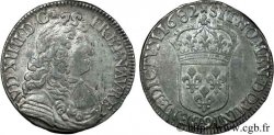 LOUIS XIV  THE SUN KING  Demi-écu à la cravate, 1er type, buste de Rennes 1682 Rennes