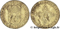 LOUIS XIII  Écu d or au soleil, à la croix anillée fleurdelisée 1642 Paris, Monnaie du Louvre