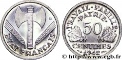 50 centimes Francisque, lourde, frappe courante, premiers exemplaires avec les croix 1942 Paris F.195/2