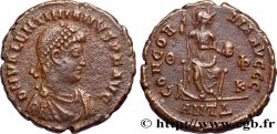 VALENTINIAN II Nummus, (Æ 3)