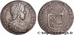 LOUIS XIV LE GRAND OU LE ROI SOLEIL Demi-écu de Béarn, portait à la mèche longue 1651 Pau TTB/TTB+